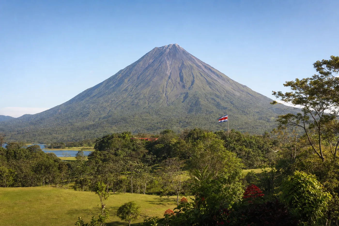 Costa Rica – tunnettu maamerkki ja maan lippu