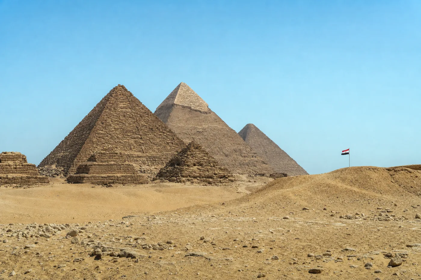 Egypti – tunnettu maamerkki ja maan lippu